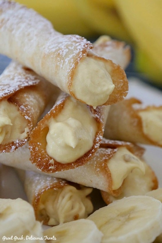 Banana Mousse Cookies are crispy cannoli like cookies filled with banana mousse. Banana Mousse Cookies are crispy cannoli like cookies filled with banana mousse.